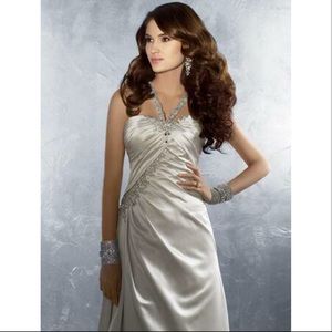 OFFERS WELCOME NWT Alfred Angelo #2165